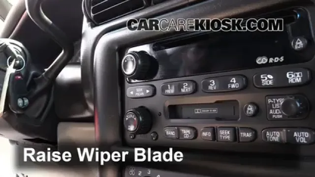 2004 Chevrolet Venture LS 3.4L V6 Balais essuie-glace avant Changer les balais des essuie-glace